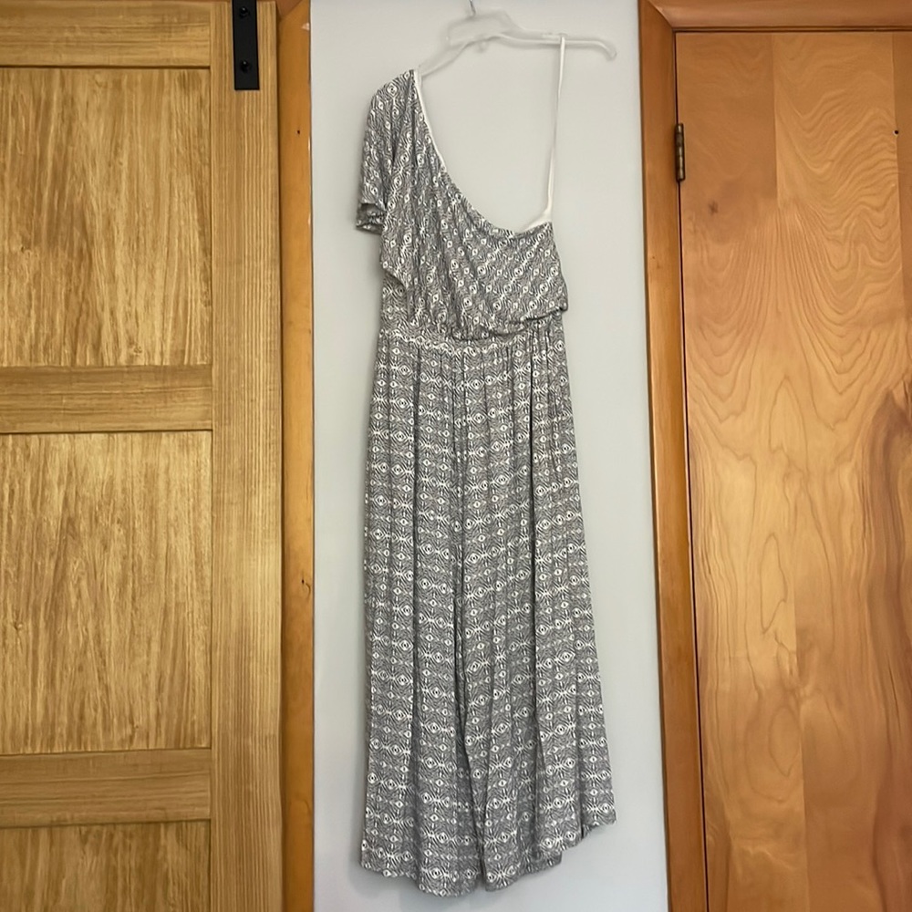 Black and cream one shoulder jumpsuit, size small, Maeve